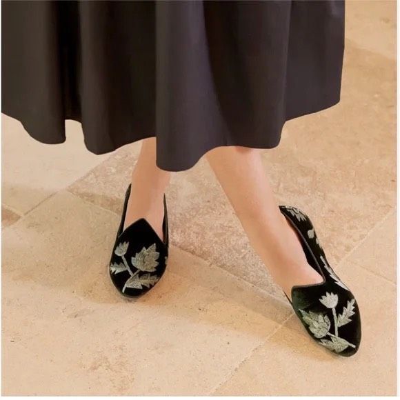 Birdies size 10 Heron jade green velvet flats slip on embroidered- EUC - Picture 1 of 10